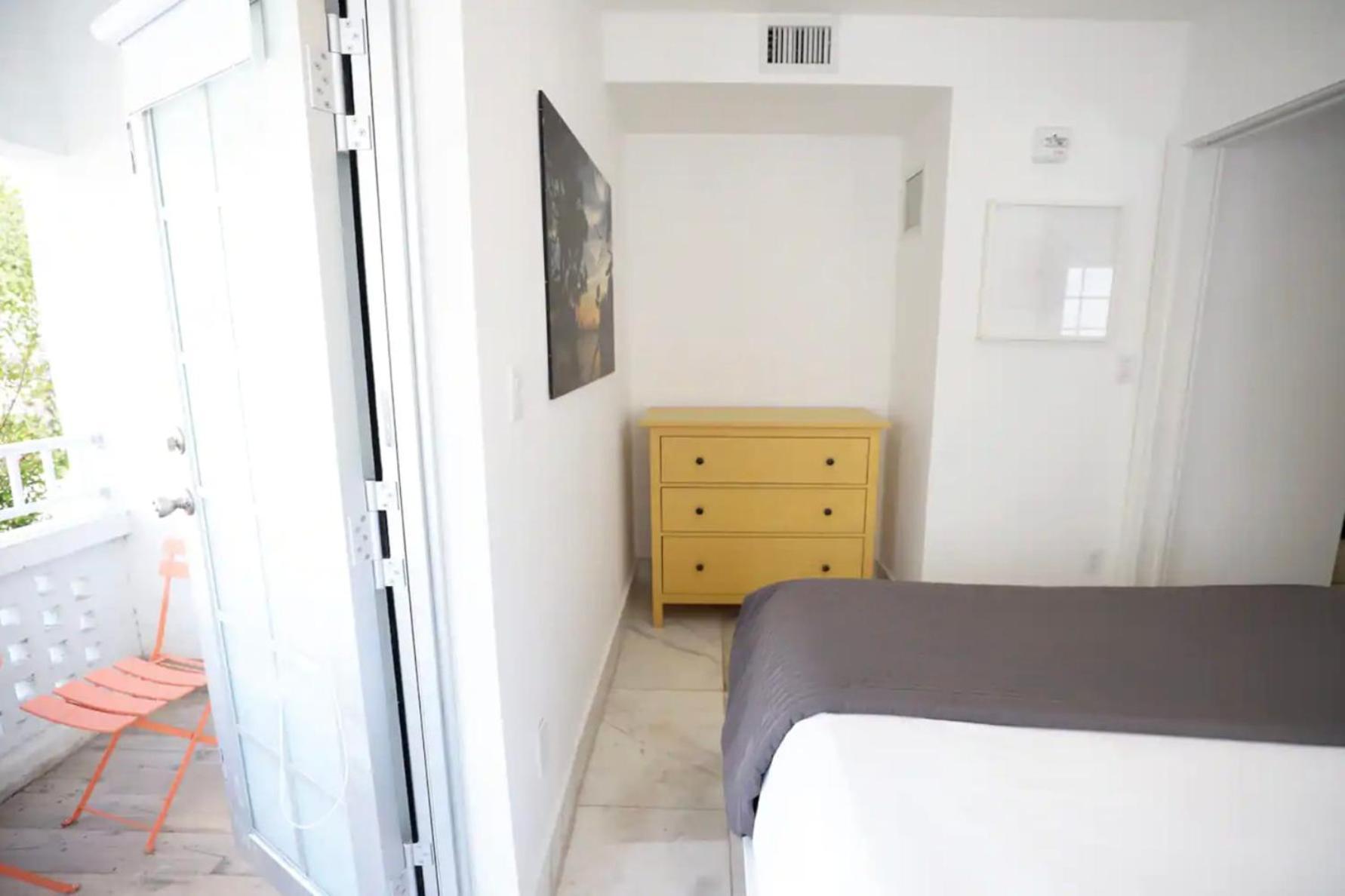 South 2 Bedroom Family & Pet Friendly With Balcony & Free Parking Apartamento *